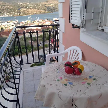 Elena Seaview House Apartmán *