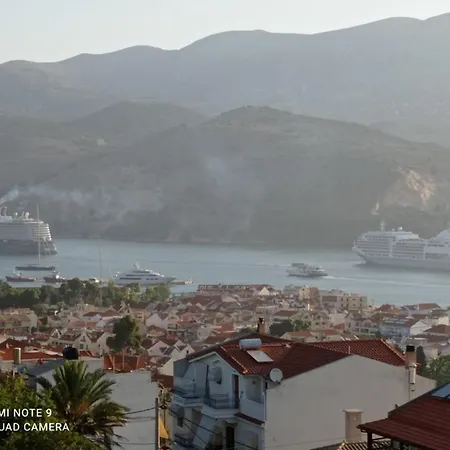 Elena Seaview House * アルゴストリオン