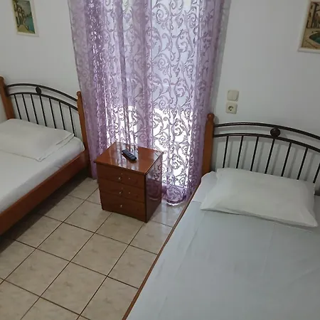 Elena Seaview House شقة