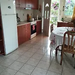 Elena Seaview House Apartment