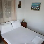 Elena Seaview House Apartment